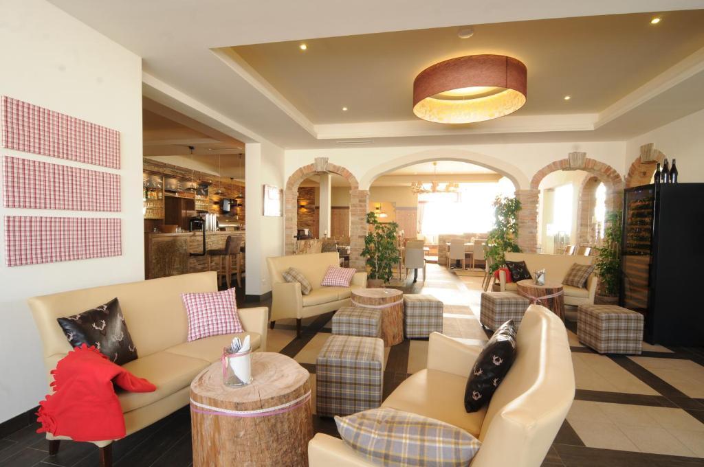 Hotel Restaurant Fidi Wolfsthal  Buitenkant foto