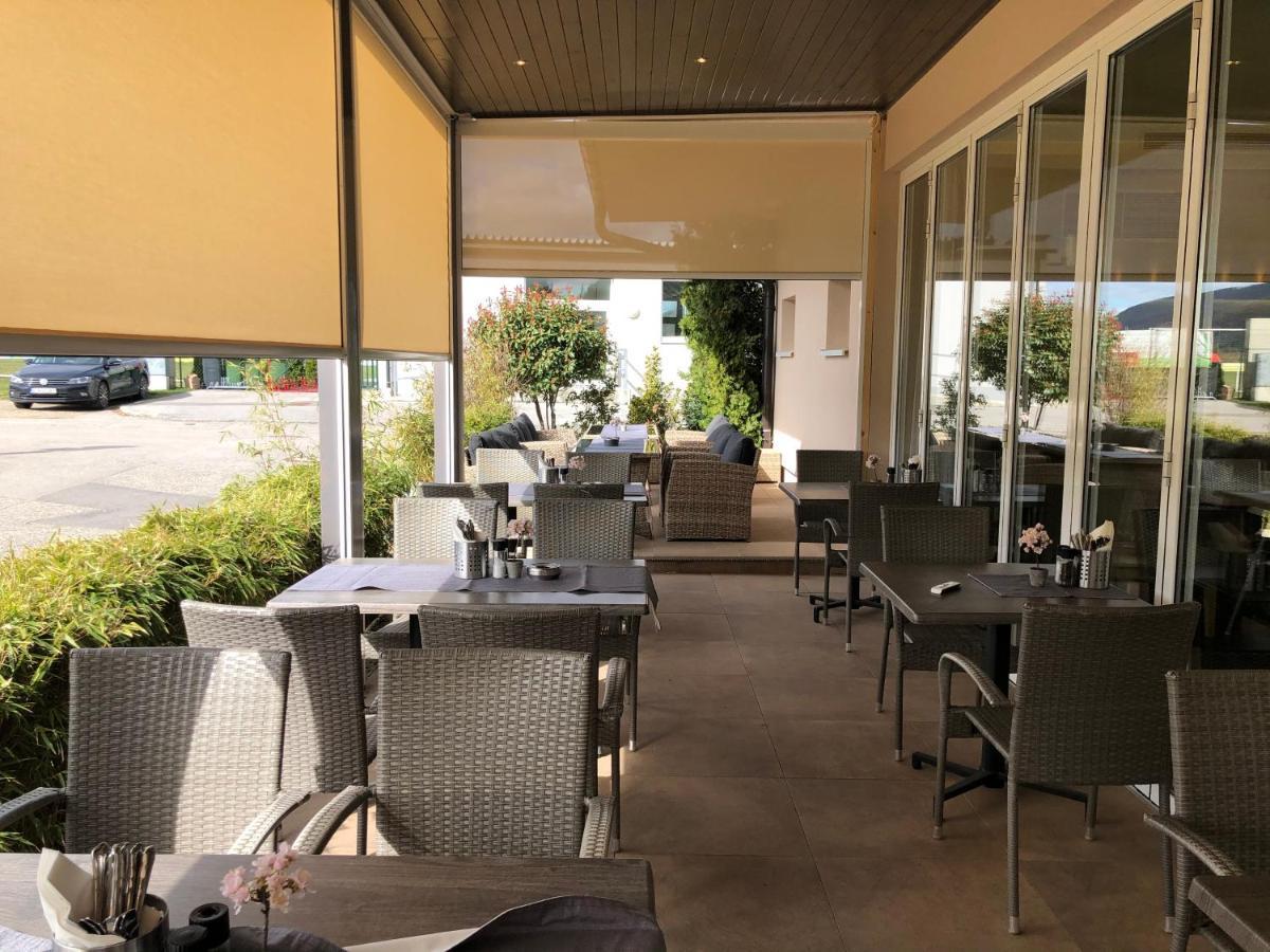 Hotel Restaurant Fidi Wolfsthal  Buitenkant foto